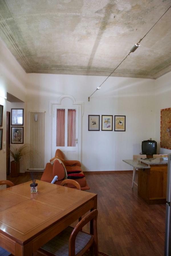 Apartamento Le Corti 2 Alessandria Exterior foto